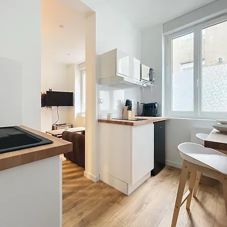 Beau T1 Proche Gare De Daire Nantes